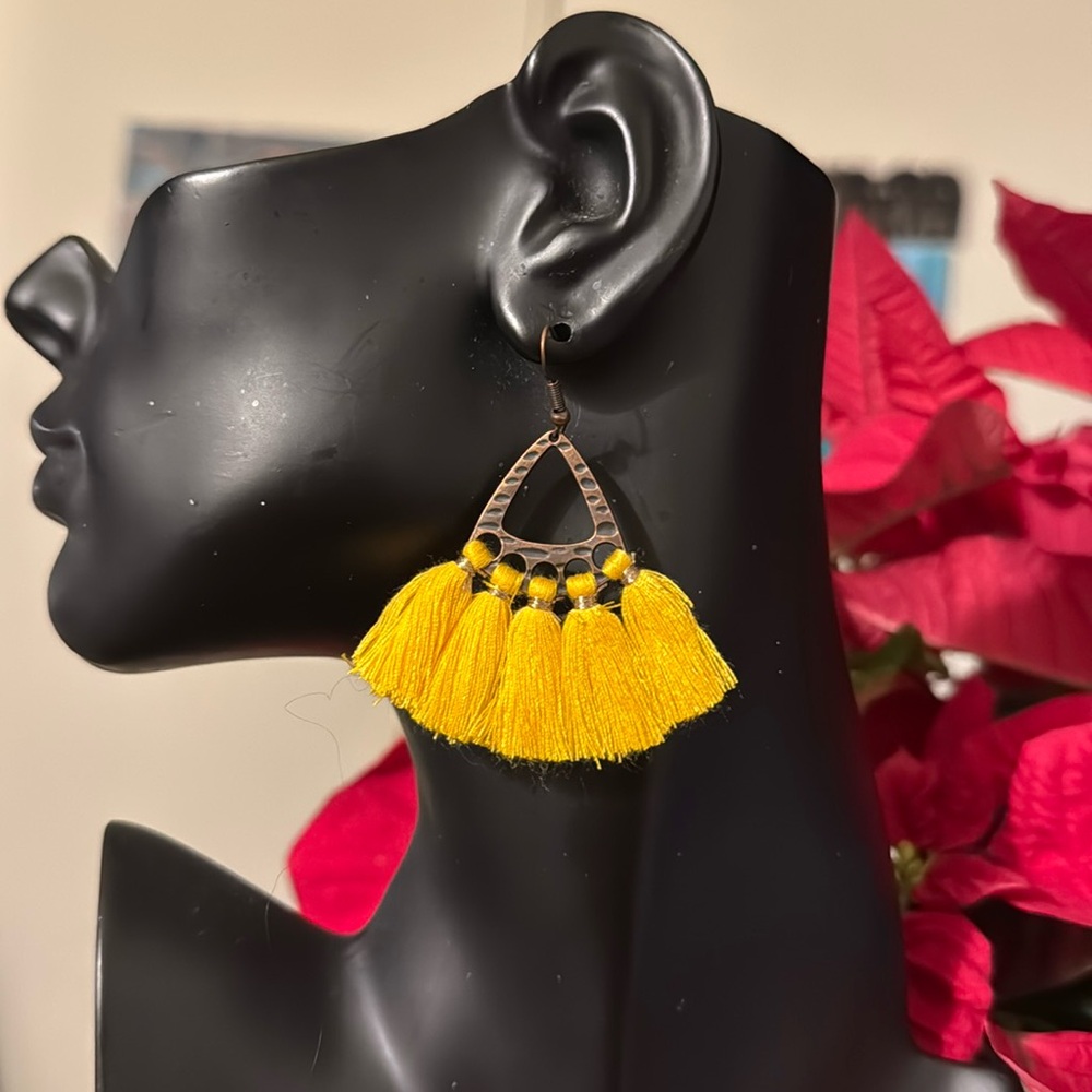 Beautiful yellow earrings just for you.